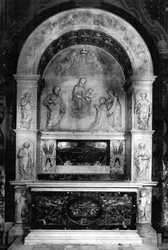 Roma, Chiesa di San Cosimato - Gian Cristoforo Romano (? attr.): Monumento al Cardinale Lorenzo CIBO